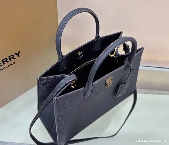 Official First Bag Ru BURBERRY Small Frances Bag 0520